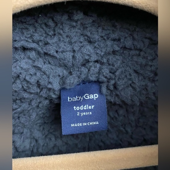 Baby GAP Cozy Vest 2T - Picture 4 of 6